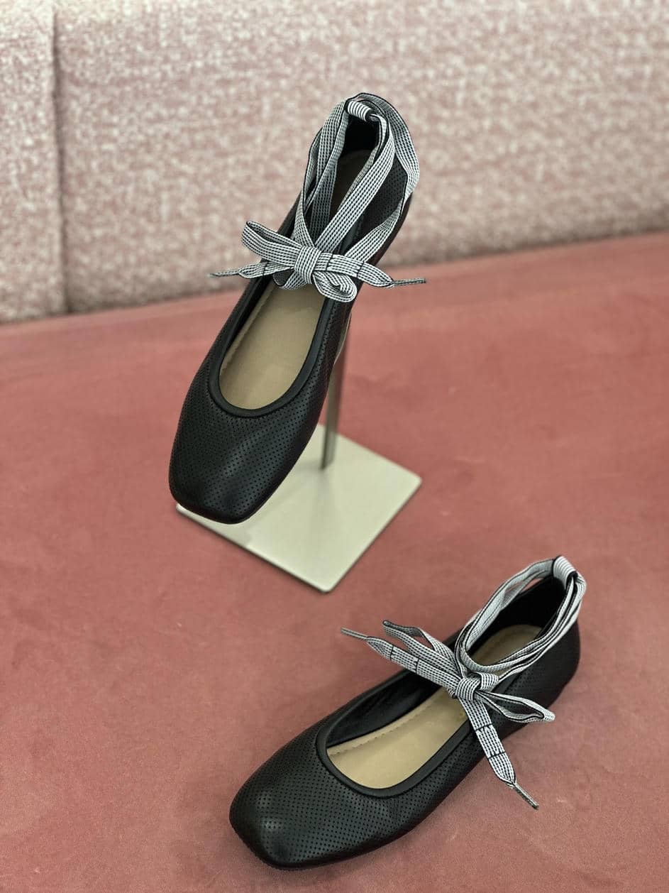 D-Journey Lace-up Ballet Flats-1